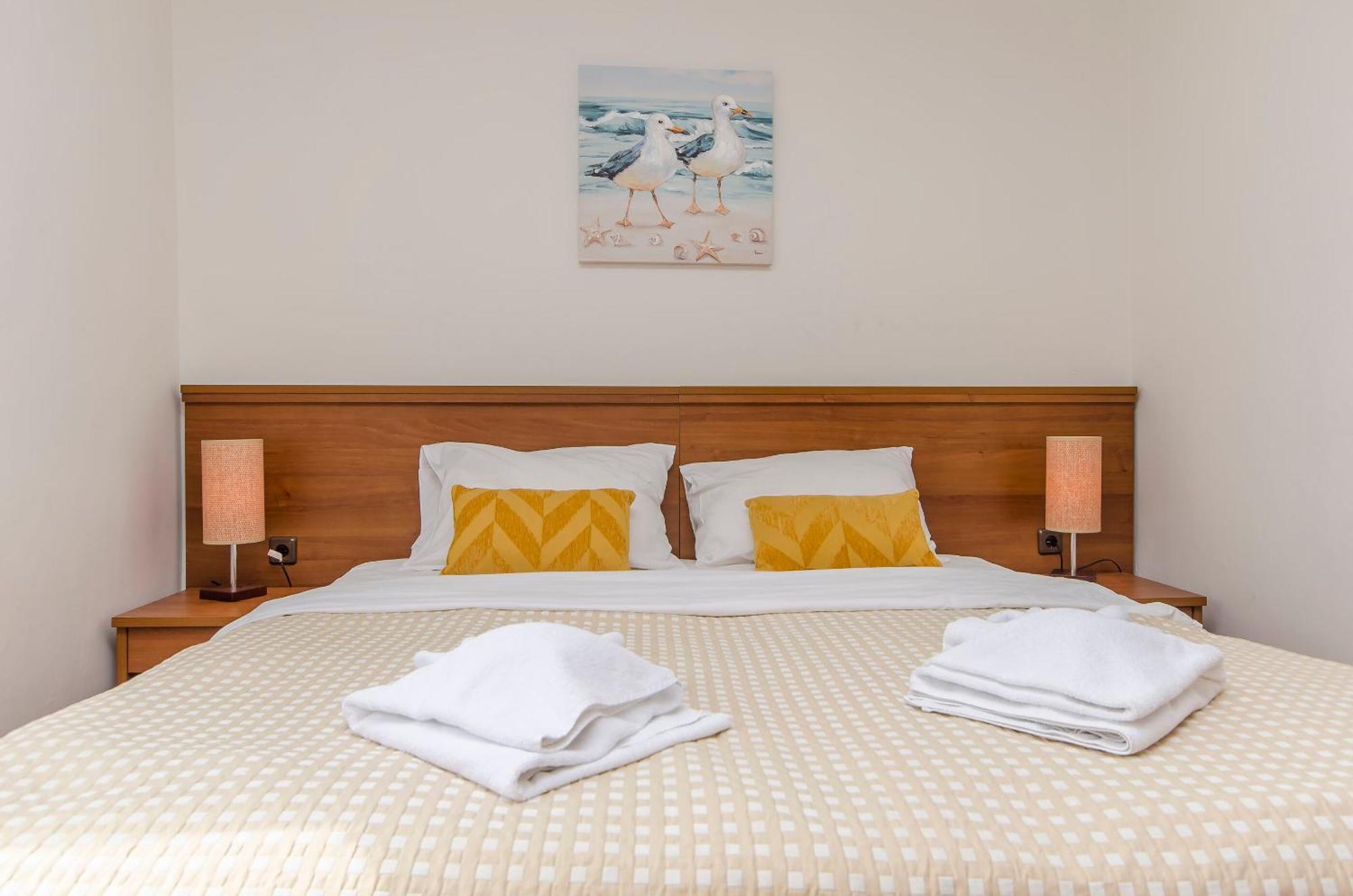 House Hotel Plava Laguna Tisno Luaran gambar