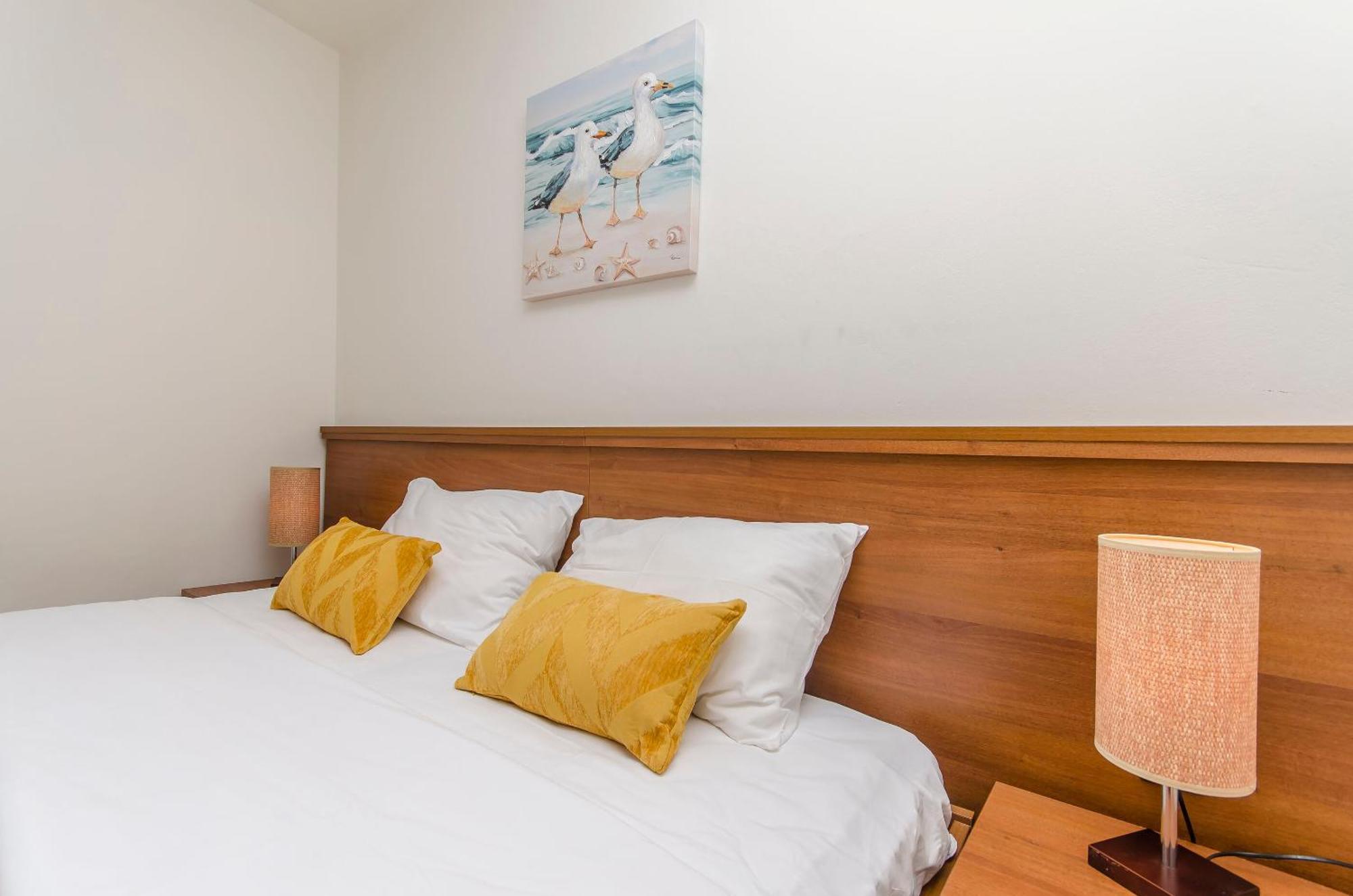 House Hotel Plava Laguna Tisno Luaran gambar