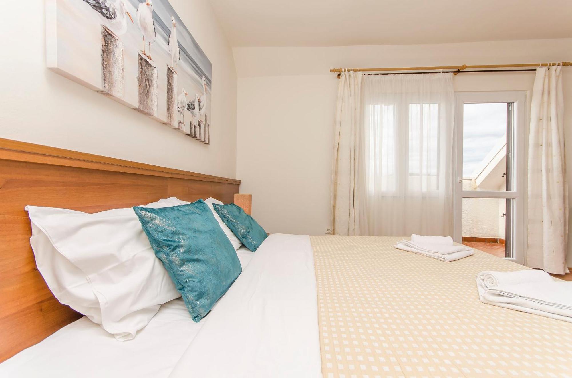 House Hotel Plava Laguna Tisno Luaran gambar
