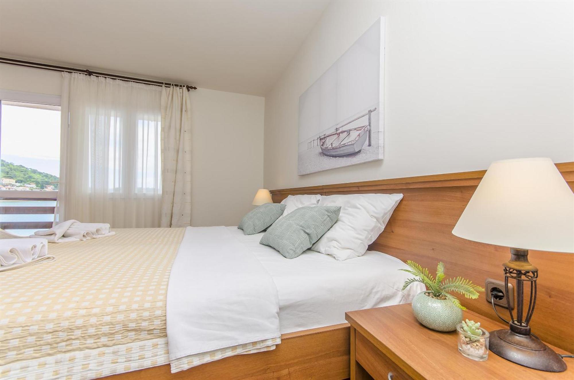 House Hotel Plava Laguna Tisno Luaran gambar